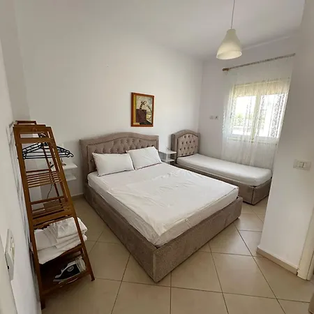 B&e * Vlorë